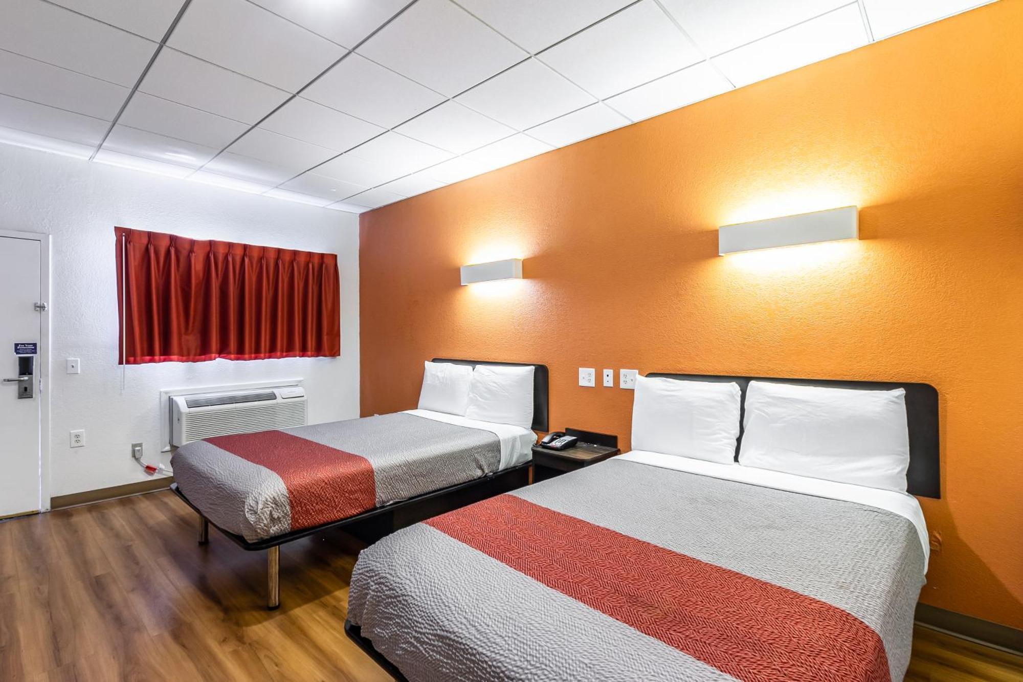Motel 6 Elizabeth Nj Newark Liberty Intl Airport Eksteriør billede