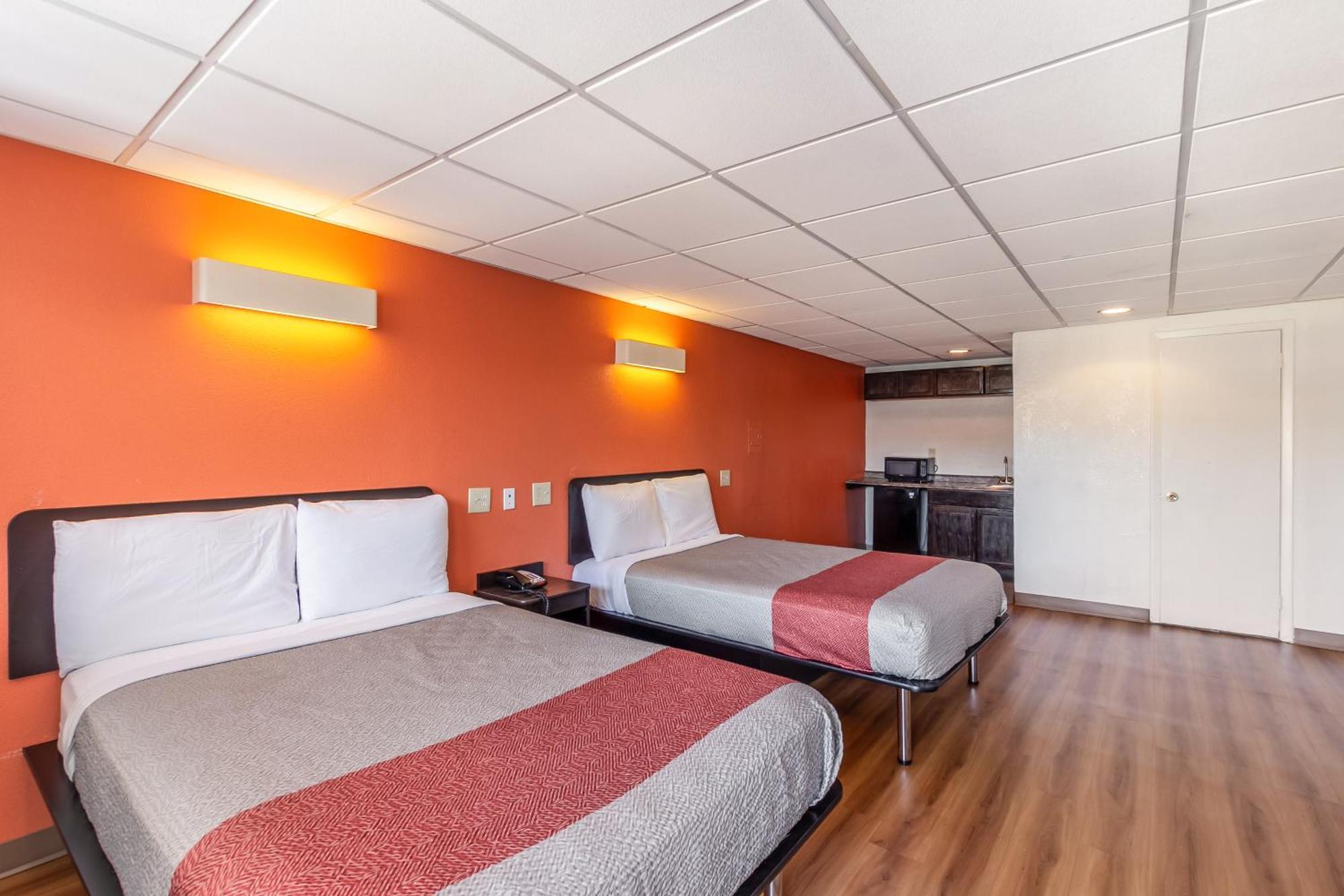 Motel 6 Elizabeth Nj Newark Liberty Intl Airport Eksteriør billede