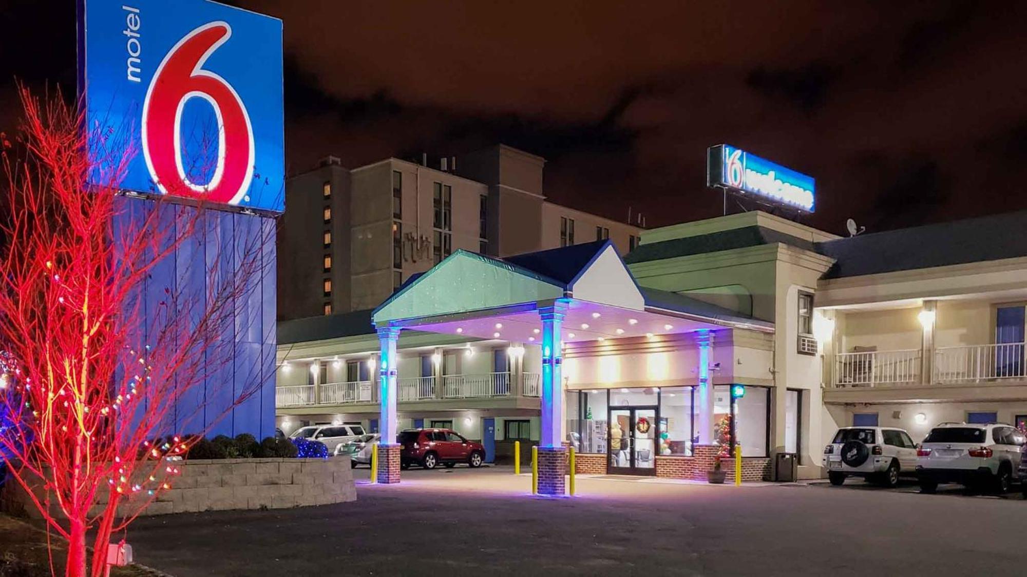 Motel 6 Elizabeth Nj Newark Liberty Intl Airport Eksteriør billede